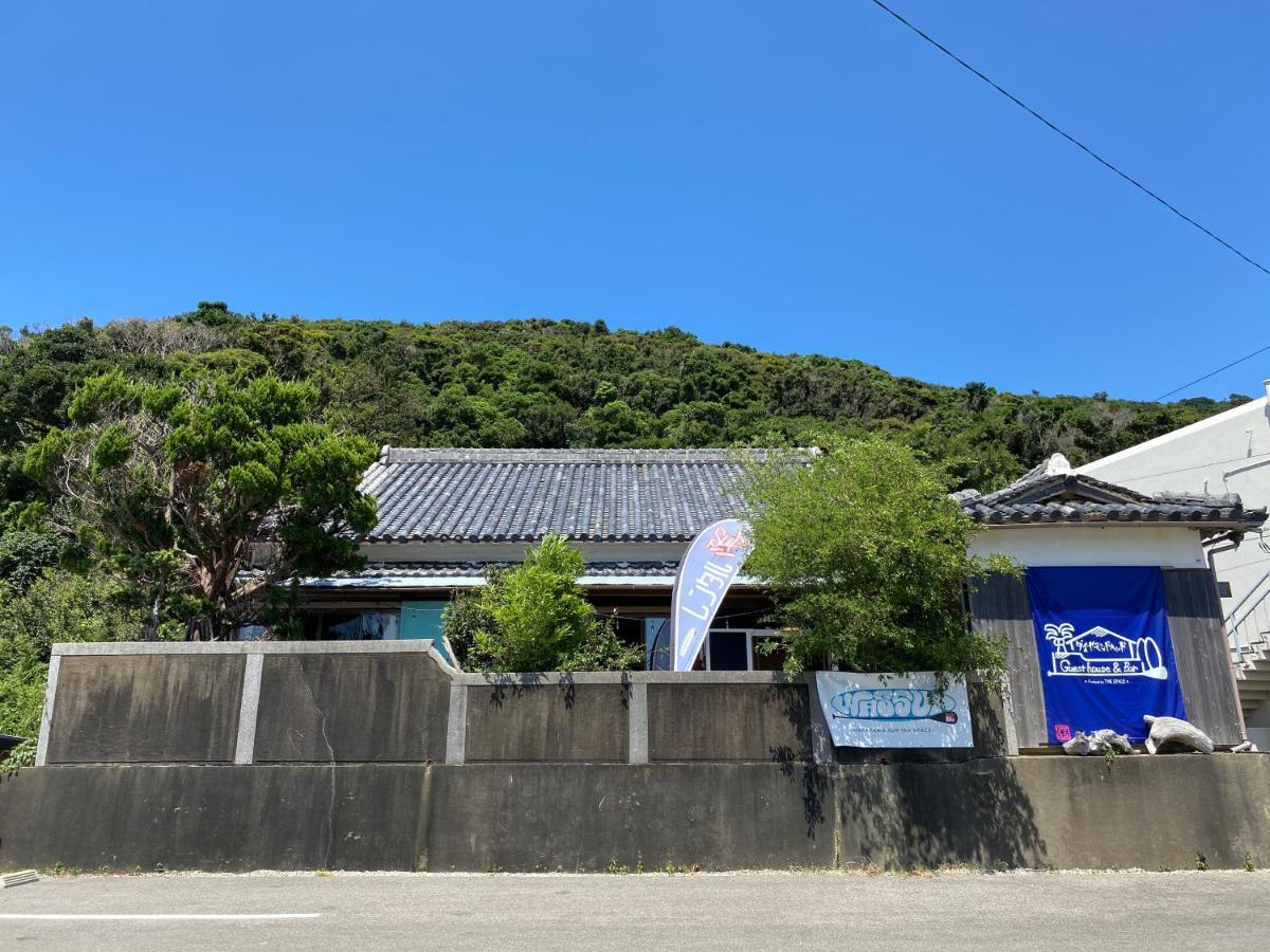 Guest House & Bar Diamond Head Mihana Exterior foto