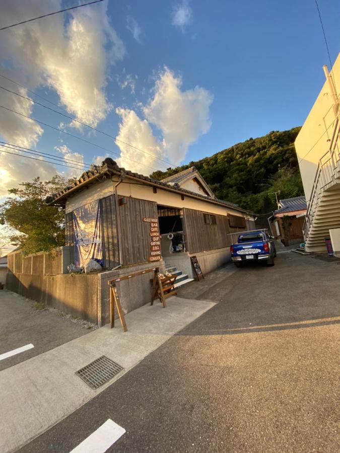 Guest House & Bar Diamond Head Mihana Exterior foto