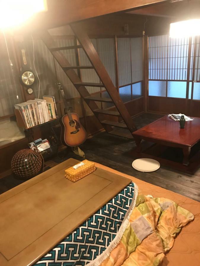 Guest House & Bar Diamond Head Mihana Exterior foto